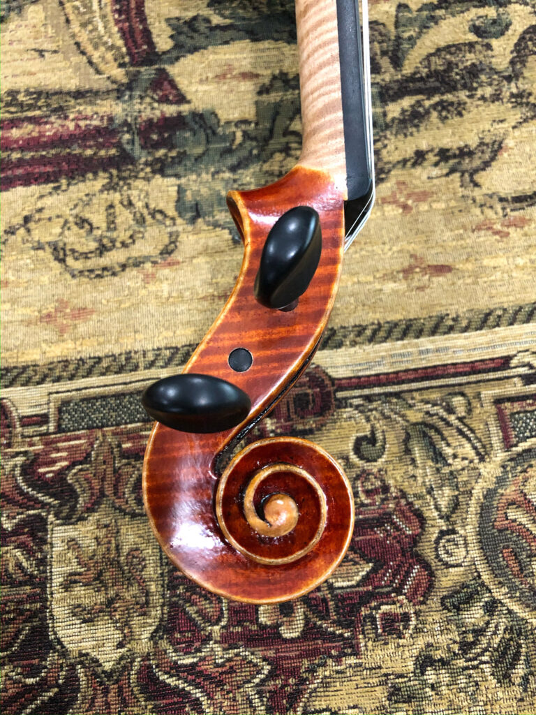 Violin.C_2021_04.Guarneri_Scroll2