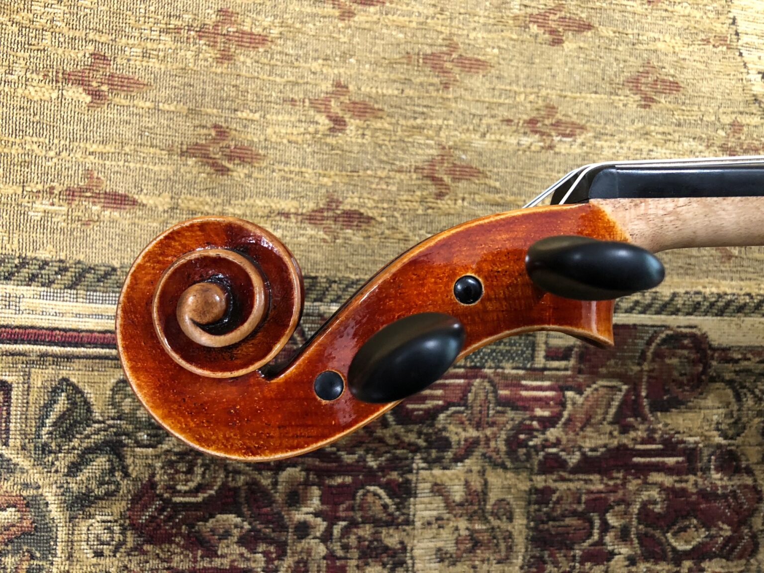 Violin_A_04_2021_Guarneri_Scroll